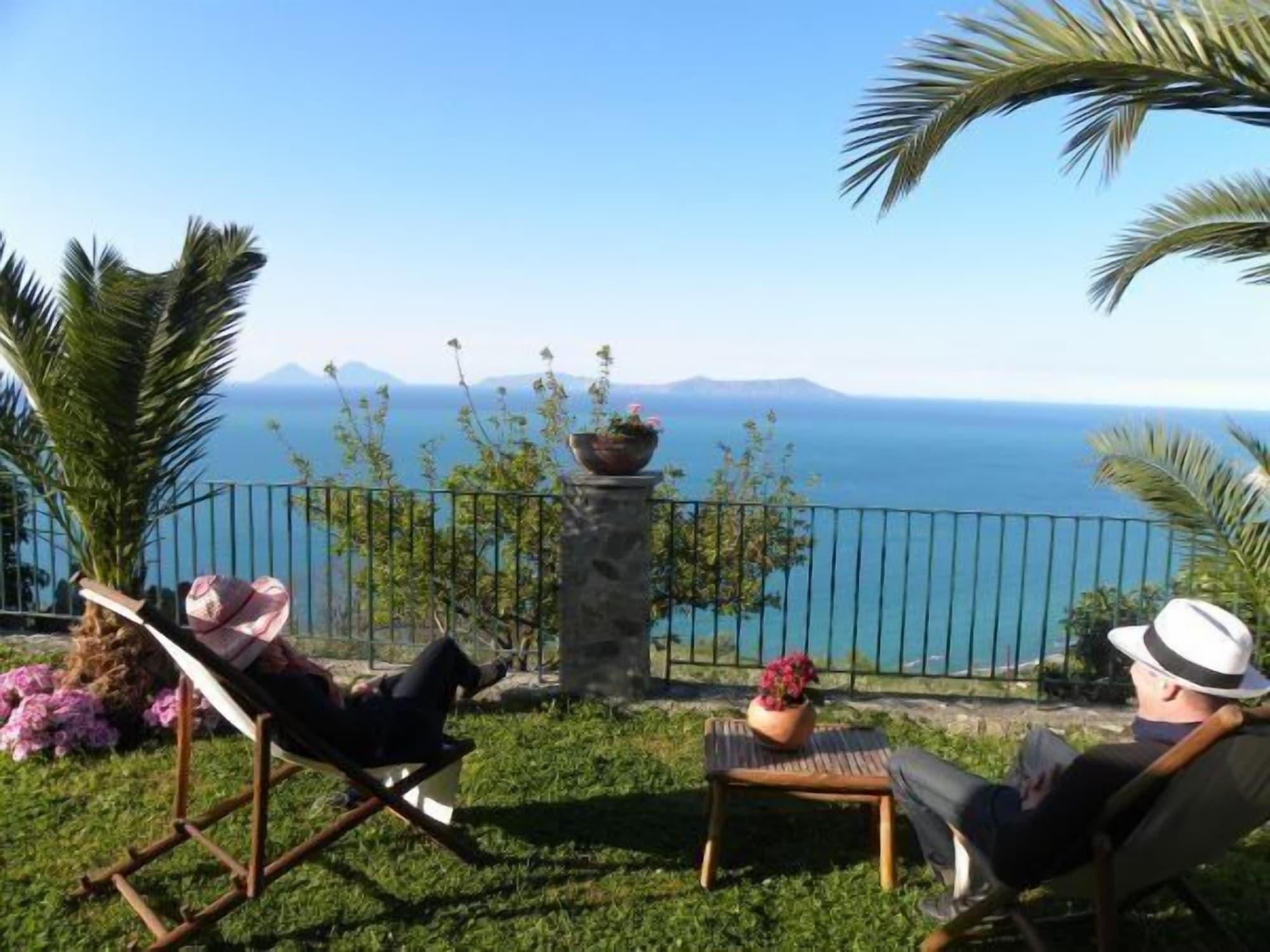 Agriturismo Santa Margherita Gioiosa Marea Exterior foto