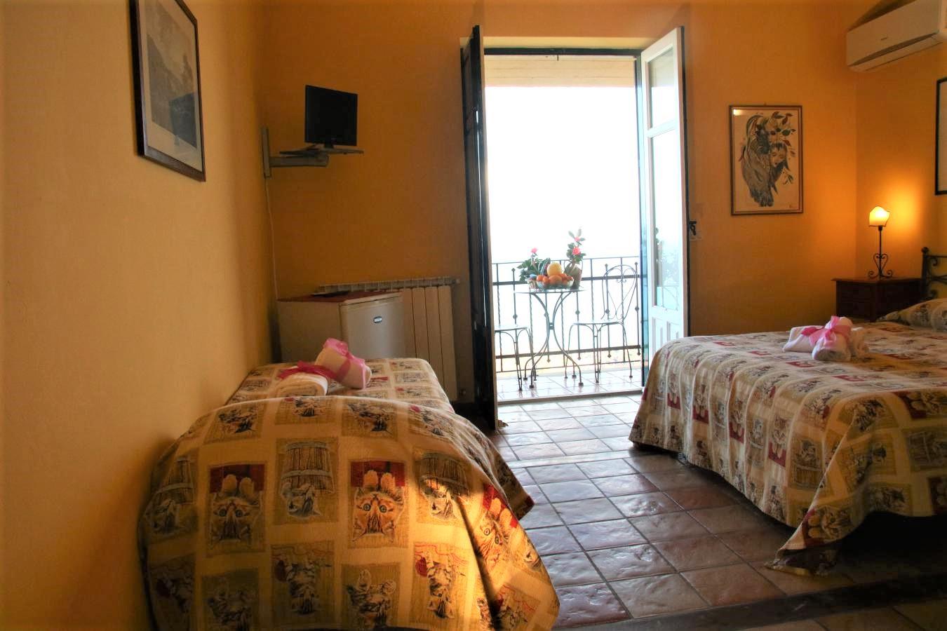 Agriturismo Santa Margherita Gioiosa Marea Exterior foto