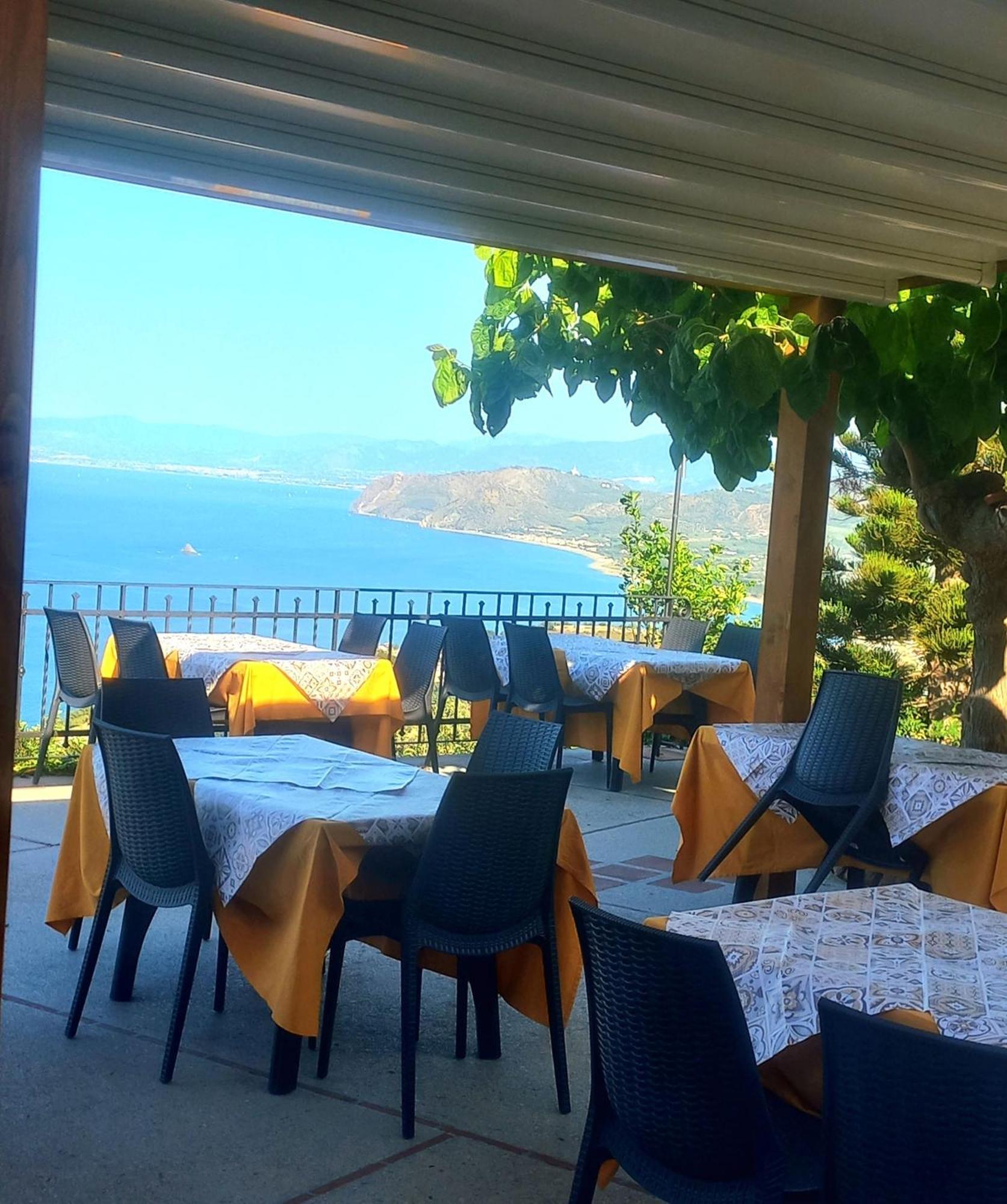 Agriturismo Santa Margherita Gioiosa Marea Exterior foto