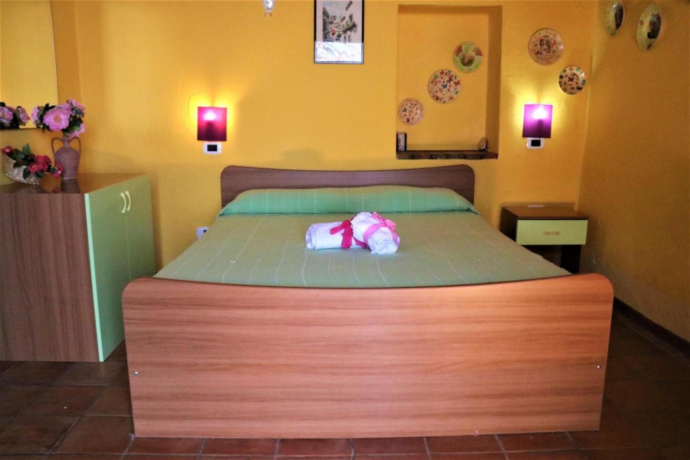 Agriturismo Santa Margherita Gioiosa Marea Habitación foto