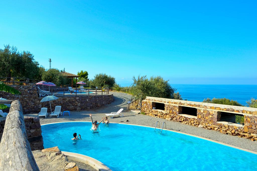 Agriturismo Santa Margherita Gioiosa Marea Exterior foto