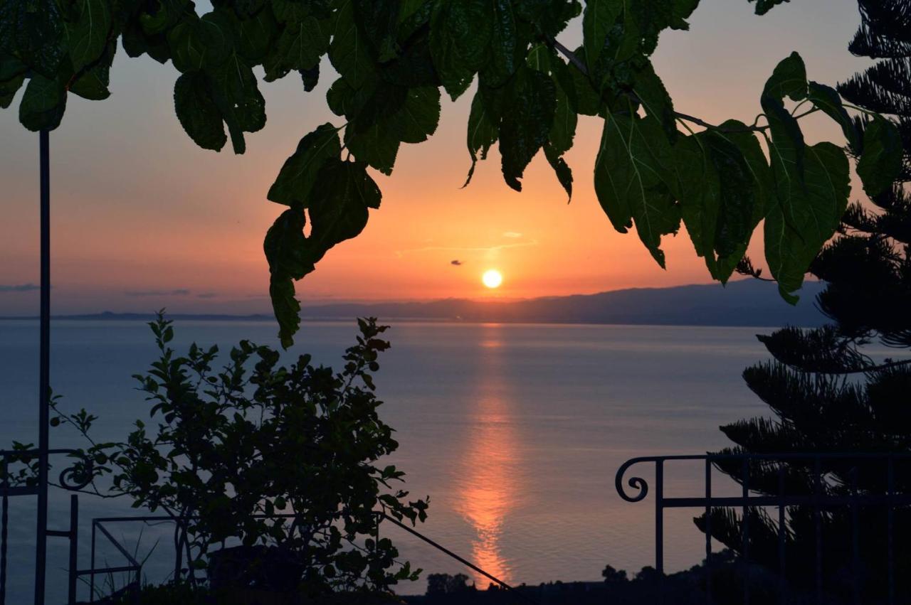 Agriturismo Santa Margherita Gioiosa Marea Exterior foto